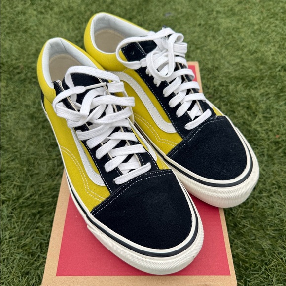 ✨ Anaheim Factory Old Skool 36 DX Black Yellow